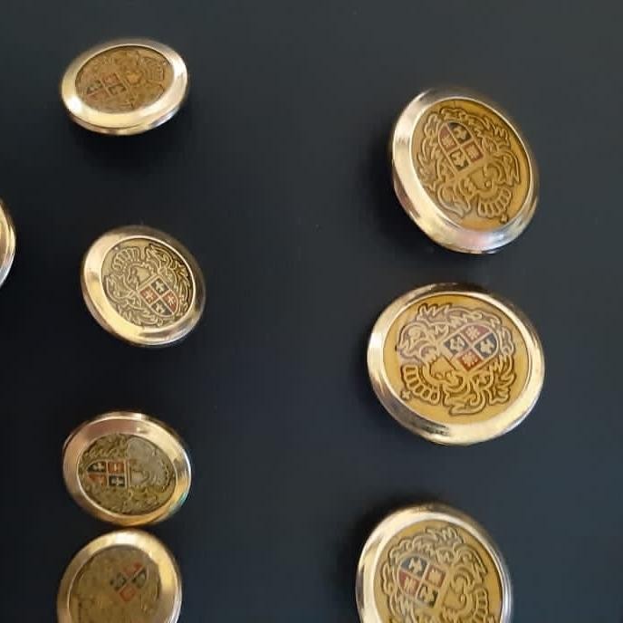 PREMIUM kancing jas emas. isi Per Set ( 6 besar 6 kecil)