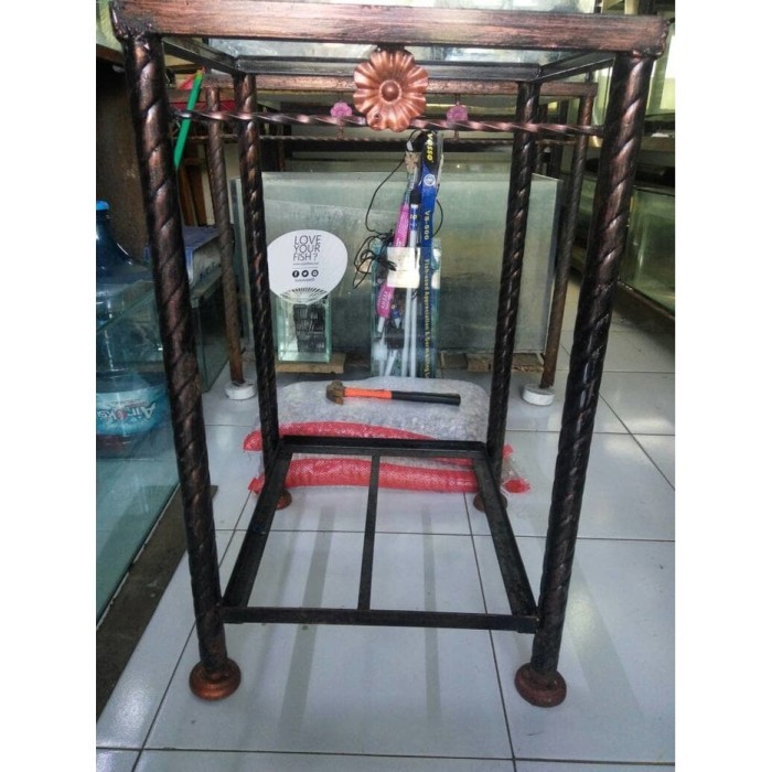 Rak aquarium 40 x 40 cm