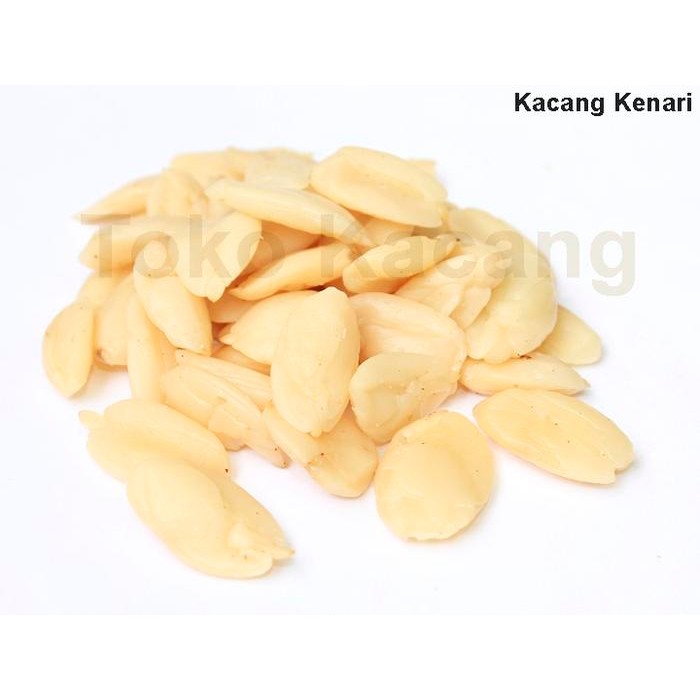 

Terlaris- Kacang Kenari Oven / Matang 1Kg
