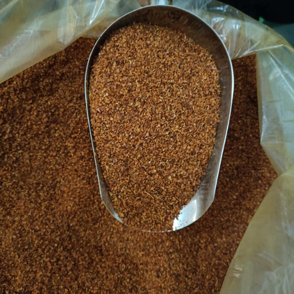 

Chili Granule 1 KG / Cabe Bubuk Kasar / Cabe Granules Import Halal