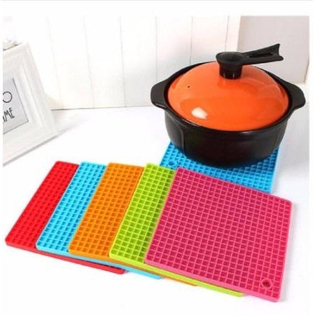 

Silicone Square Pot Mat / Tatakan Panci Silicone / Pot Holder Silicone