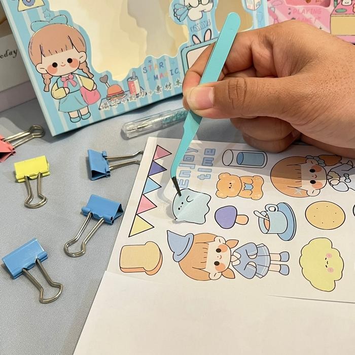 

Paket Sticker Book+ Cutter Pen & Penjepit Stiker - Motif Cute Sz-57 - Washi Tape Cute Girl Kado Unik