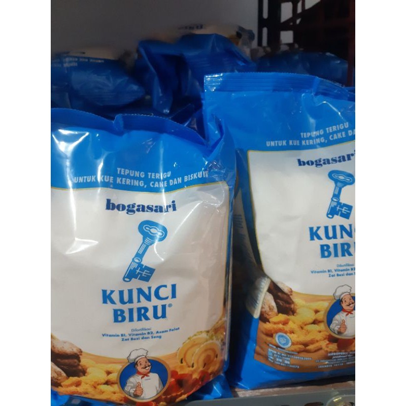 

terigu kunci biru 1kg