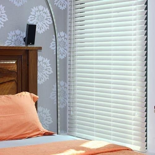 Horizontal Blind Onna, Cord & Stick, 25 Mm, Warna Slat Putih, T.100Cm