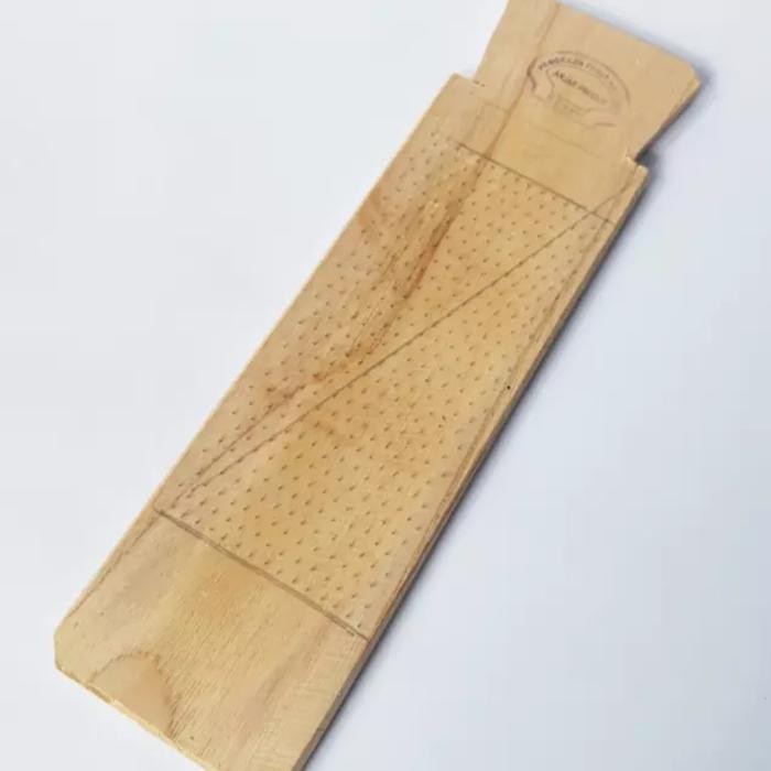 

Terlaris Parutan Kelapa Kayu/ Parutan Kunyit Kayu