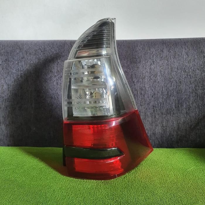Stoplamp/Lampu Belakang Avanza Veloz 2017-2021 Ori Kanan Copotan