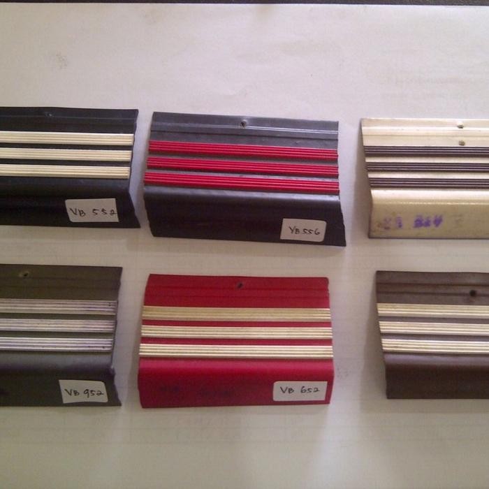 PREMIUM Stepnosig Tangga / Lis Tangga / Karet Siku Tangga / Karet Pengaman Tan