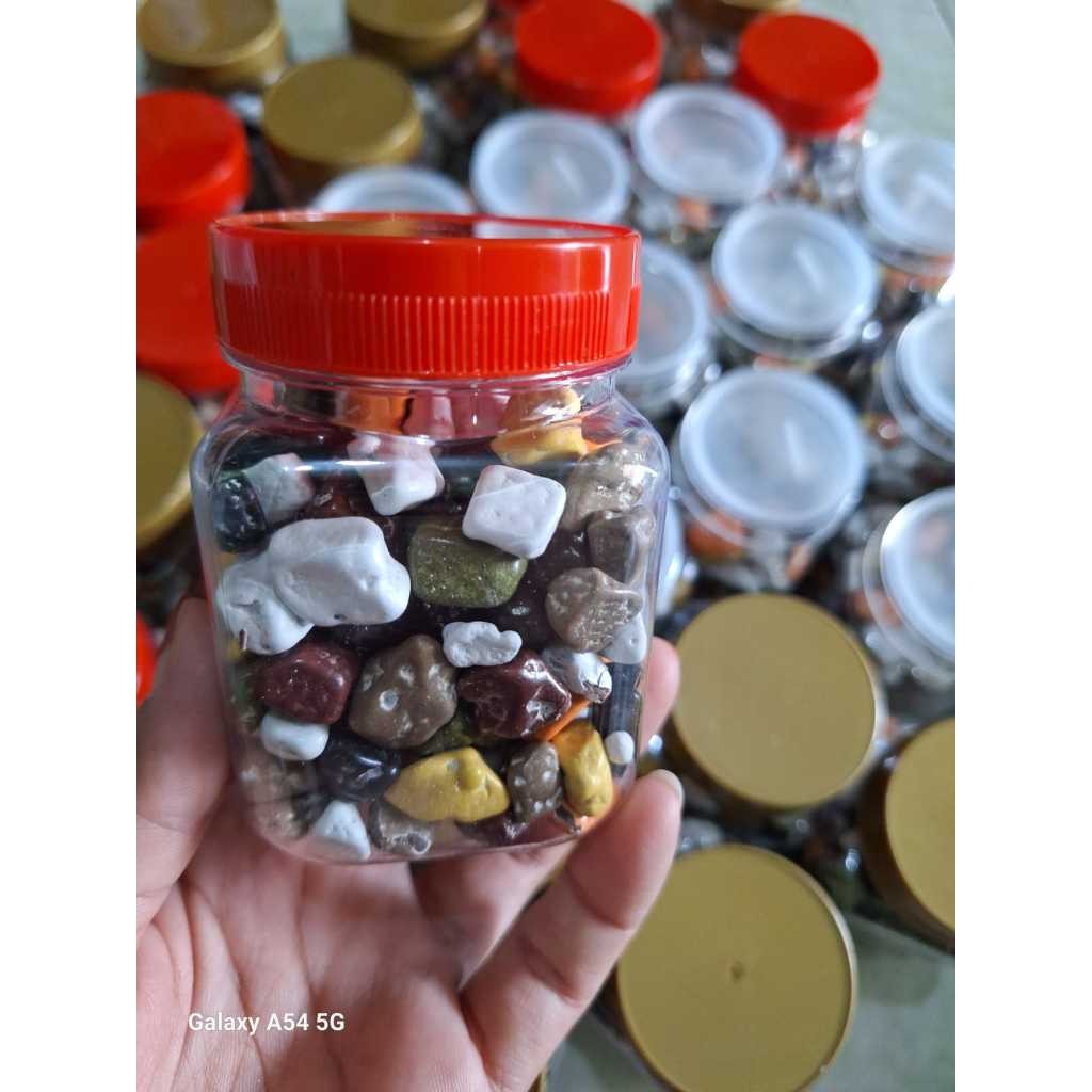 

Andrianbijaksana Coklat Krikil Toples Kecil .