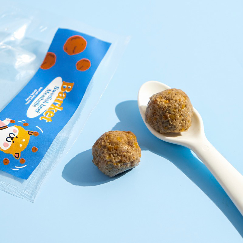 

Desyallshop Barket Swedish Beef Meatballs Bakso Sapi Dog Treats & Toppers