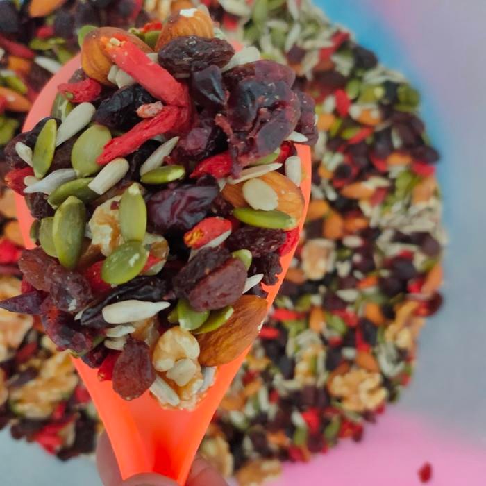 

1000gr Original Mix Nut - Campuran almond, walnut, pumpkin, sunflower, raisin, cranberry, &