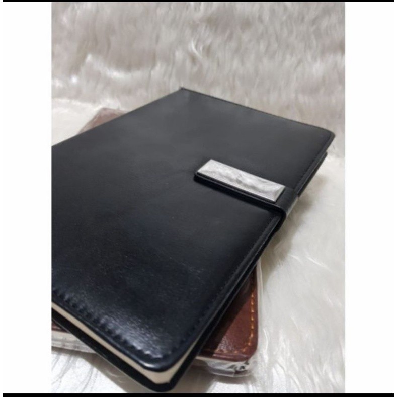 

buku agenda ag 08 kulit magnet a5 isi 100