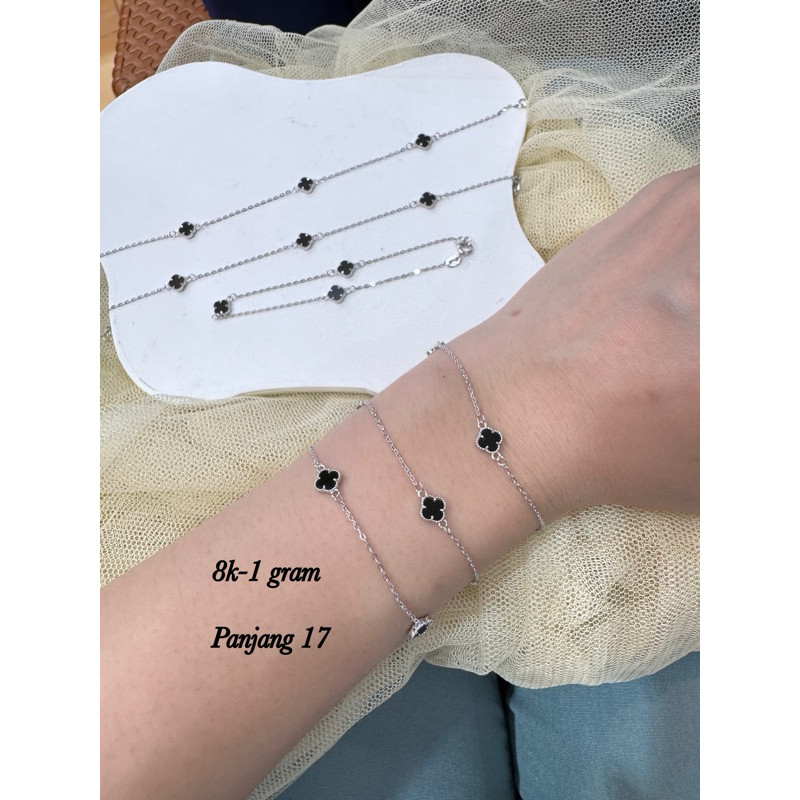 Gelang Vancleef Clover hitam emas putih