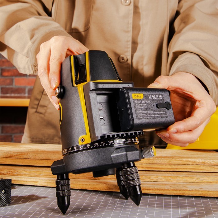 Deli Laser Level 5 Lines / Laser Level 5 Garis EDL332305