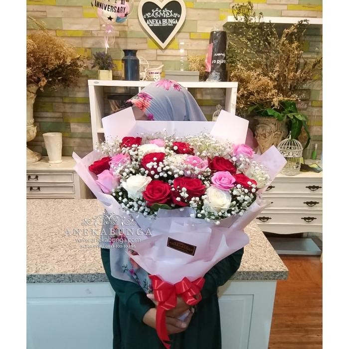 Bunga Buket Asli Fresh Hand Bouquet Wedding Wisuda Valentine Terlaris