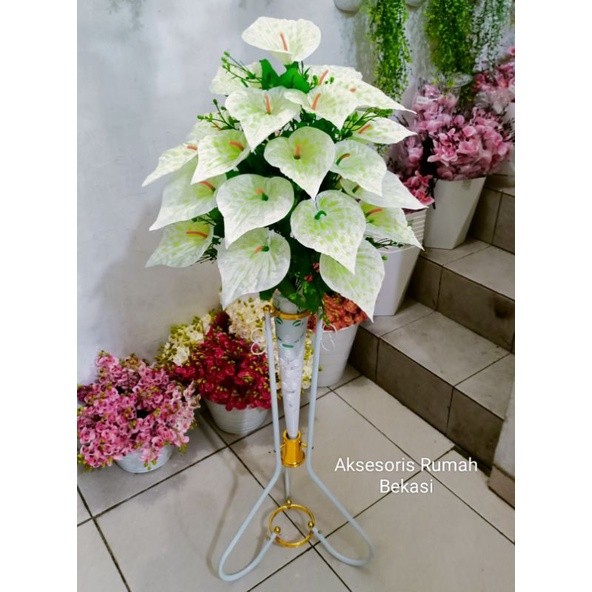 Grosir Bunga Aron Panda Artificial 24 Kuntum / Bunga Anthurium 24 Kuntum ( Bunga Saja )