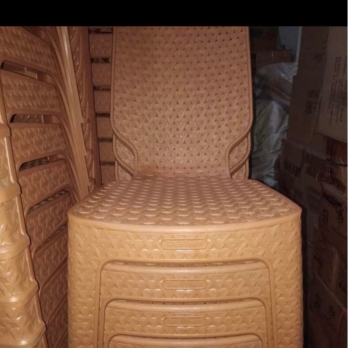 Kursi Plastik Tabitha