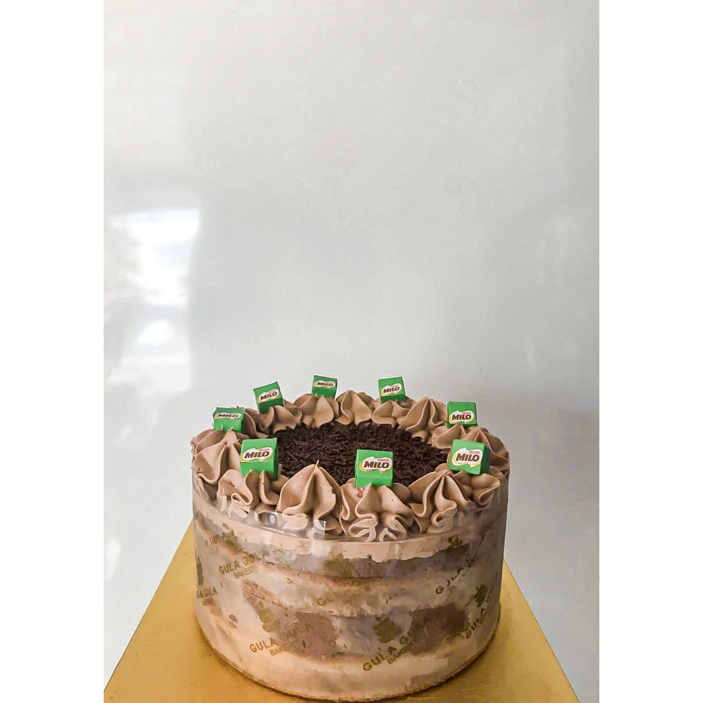 

Cake ulang tahun naked ice milo uk 16cm