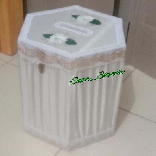 

Aman - Kotak Angpo/Segienam/Tempat Amplop Undangan