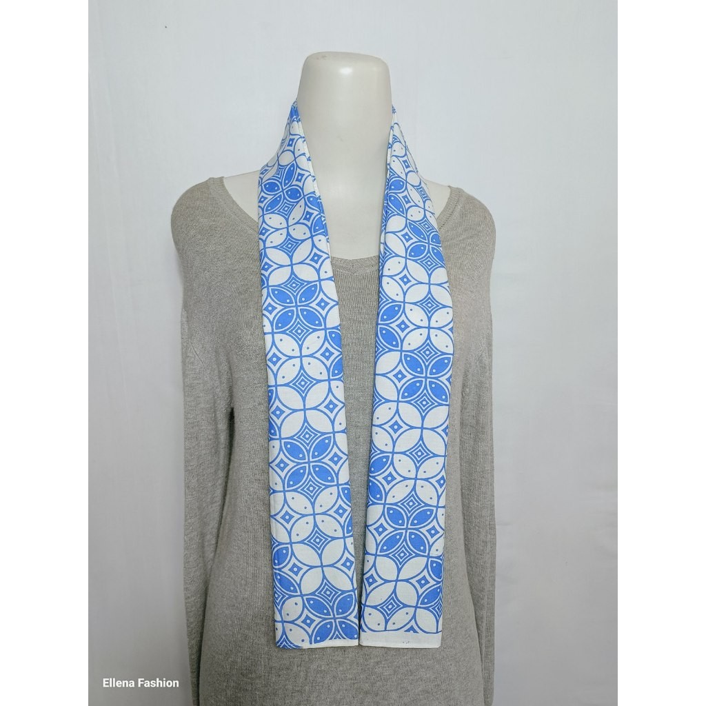 S18 Syal Batik Unisex Motif Etnik Biru Scarf Leher Elegan untuk Pria & Wanita Motif Tradisional