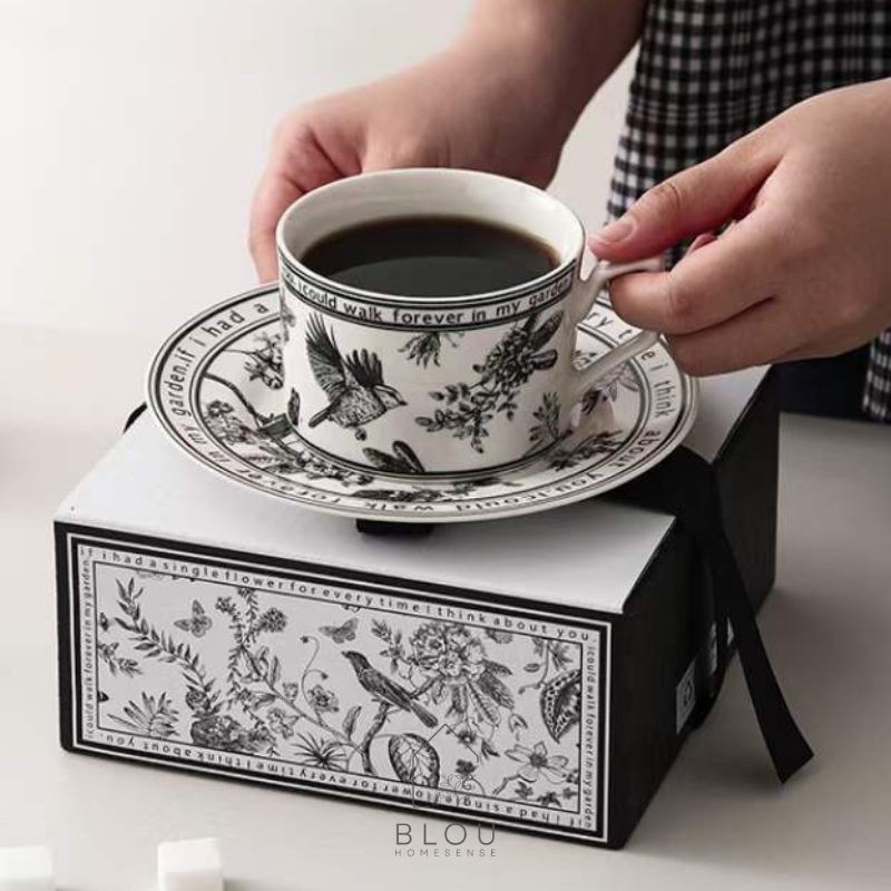 Gift Set Cangkir Keramik Cantik Elegan dengan Box Gelas Hadiah Bunga Monochrome Hitam Putih Mewah