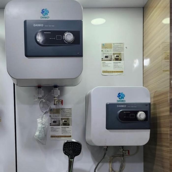 Water Heater / Pemanas Air Kamar Mandi Grab/Gosend