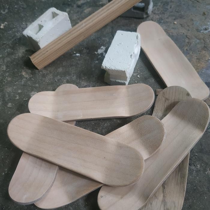 Kenna.store blank deck fingerboard