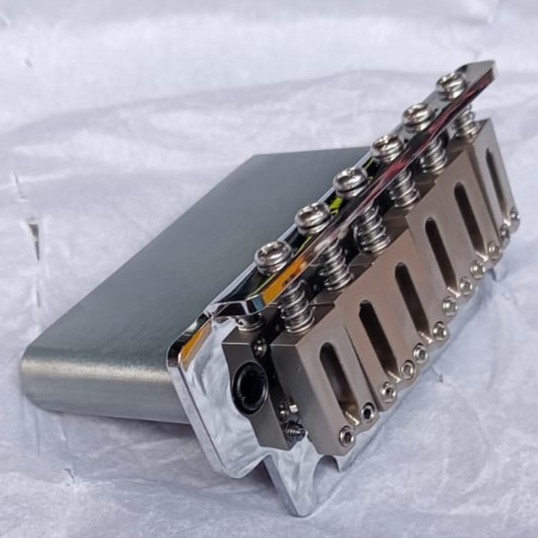 Tremolo saddle bridge wilkinson stratocaster gotoh