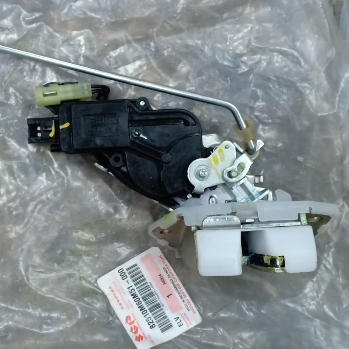 Door lock bagasi ertiga Kode 1362
