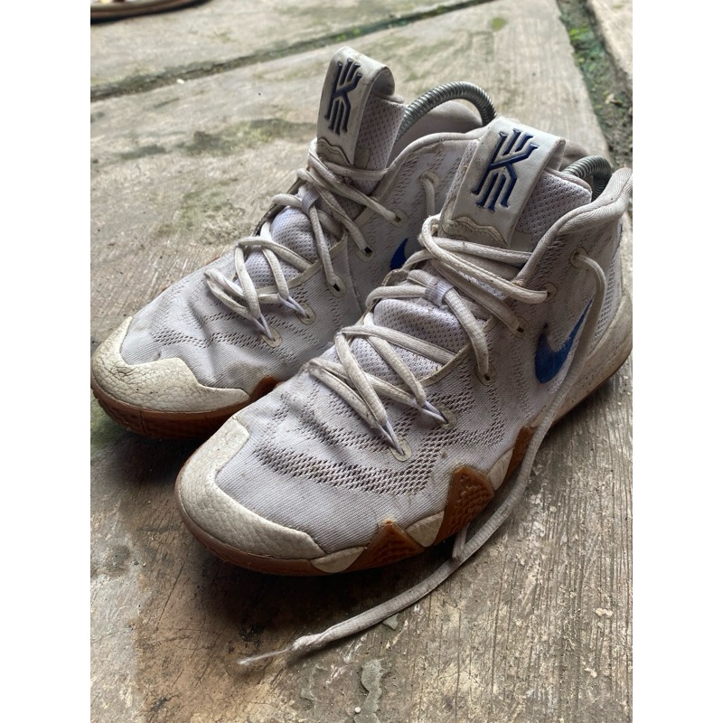 Rekomendasi Terbaik  Sepatu Basket Nik Putih Second 40