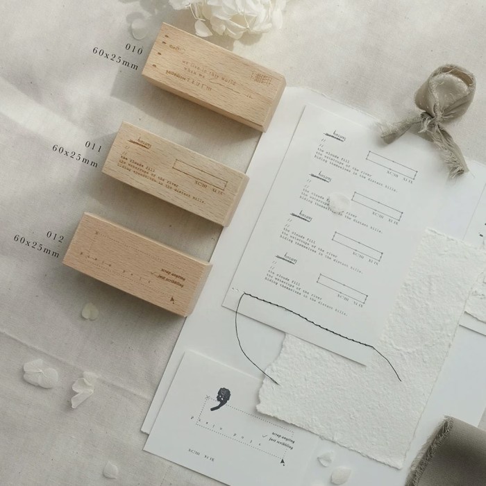 

Saamh33 Brain Hole Rubber Stamp