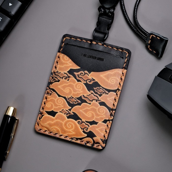 

Id Card Holder Kulit Batik Motif Mega Mendung - Name Tag Kulit Asli Pria Wanita Kode 975