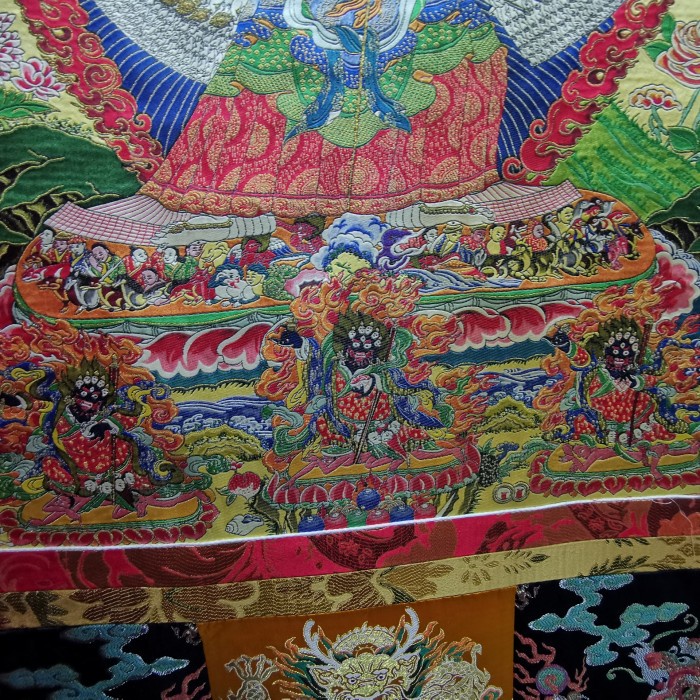 Thangkha Lukisan Sitatapatra White Umbrella Bordiran Kain Tibet Asli