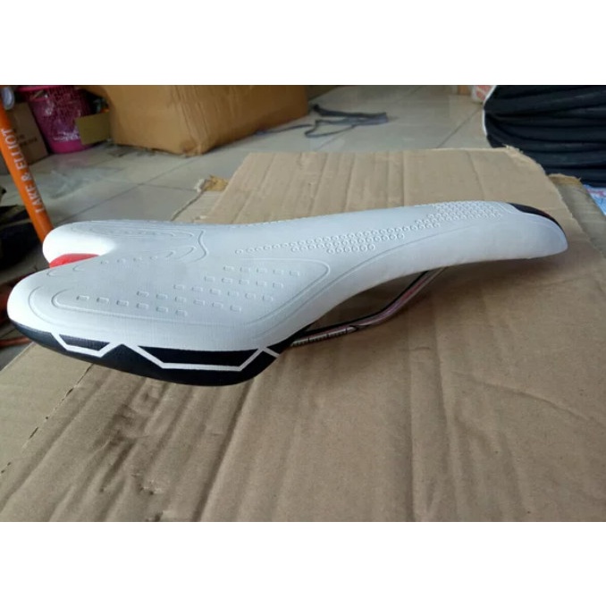 Saddle Sadel jok Sepeda RB Road Bike Mtb Bmx Lipat Balap Vader Putih
