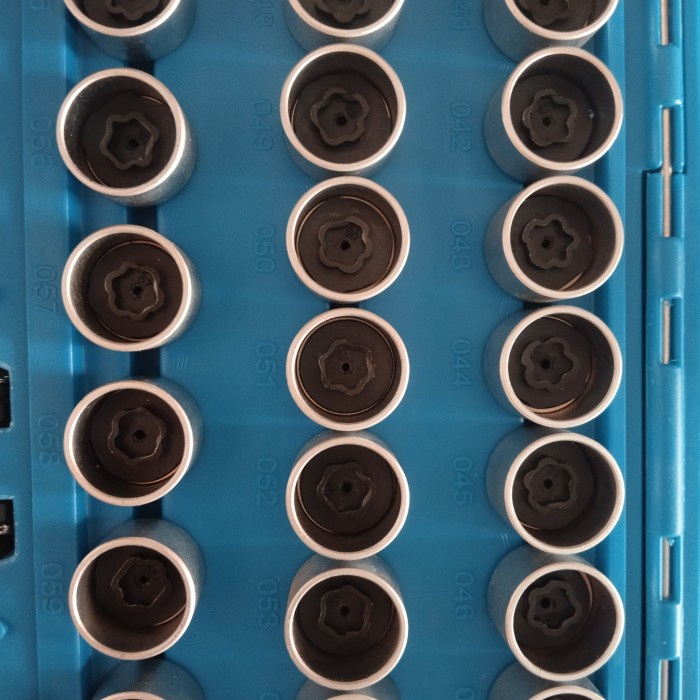 Kunci Adaptor Baut Roda Bmw Model Kembang Seri F Asli 100%