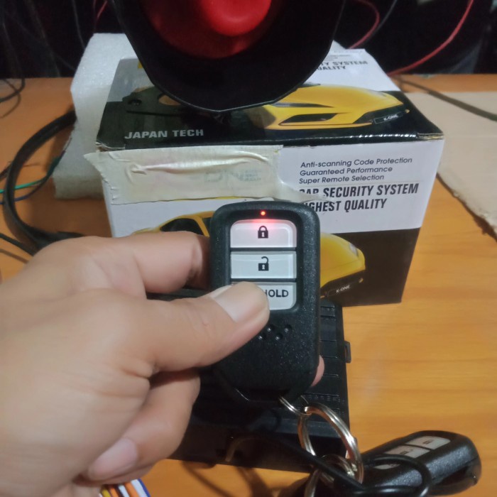 Alarm Mobil Universal Remot Honda Jazz Asli 100%