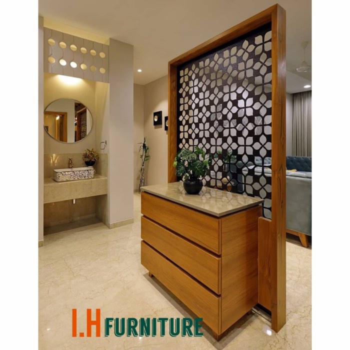 PREMIUM PARTISI RUANGAN KAYU , LEMARI MEJA HIAS RUANG TAMU . PEMBATAS RUANGAN