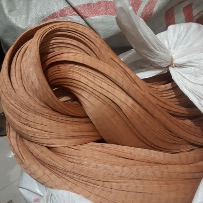 

Benang Gujir / Benang Gojer / Benang Goodyear / Benang Sol