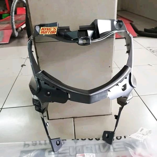 TAMENG DEPAN COVER LAMPU XEON GT 125 ORIGINAL