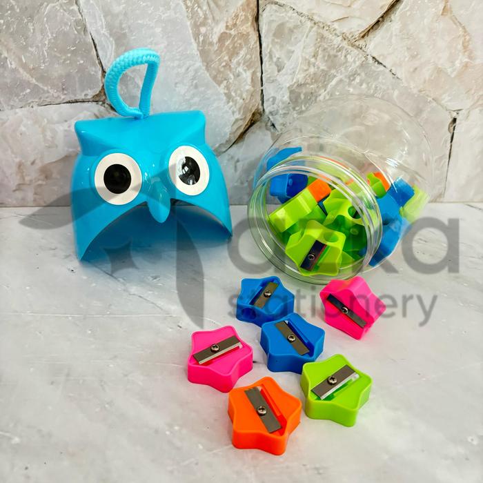 

JTTOP" AZKA STATIONERY SATU POT ( 24 PCS ) SERUTAN ONGOTAN RAUTAN PENSIL TOPLES MOTIF KARAKTER LUCU