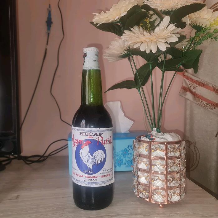 

KECAP MANIS CAP AYAM PUTIH KHAS CIREBON KEMASAN BOTOL 600ML Bahan