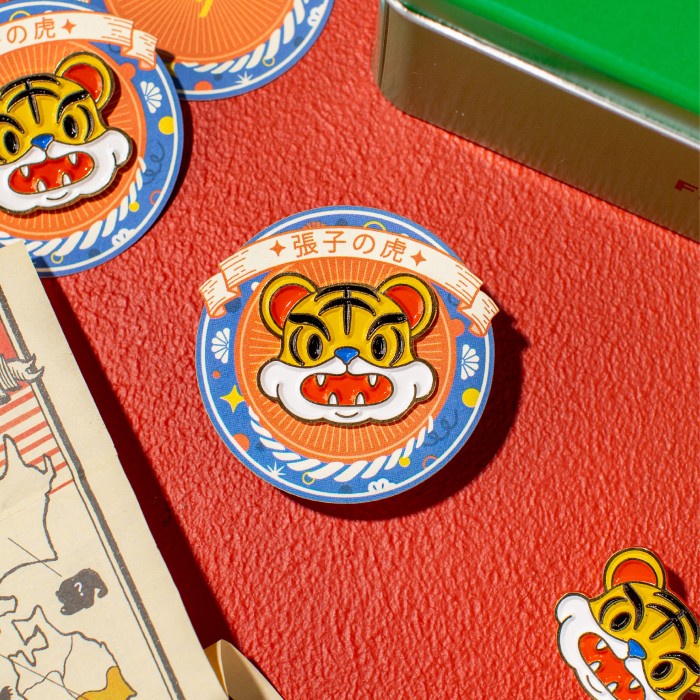 

Terlaris Hariko No Tora - Tiger Face Lucky Charm Enamel Pin SALE