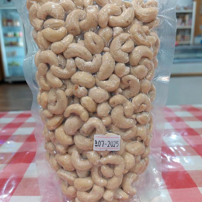 

SALE !!! CLUB SEHAT CASHEW NUT 500GR FOOD KACANG SNACKS READYY