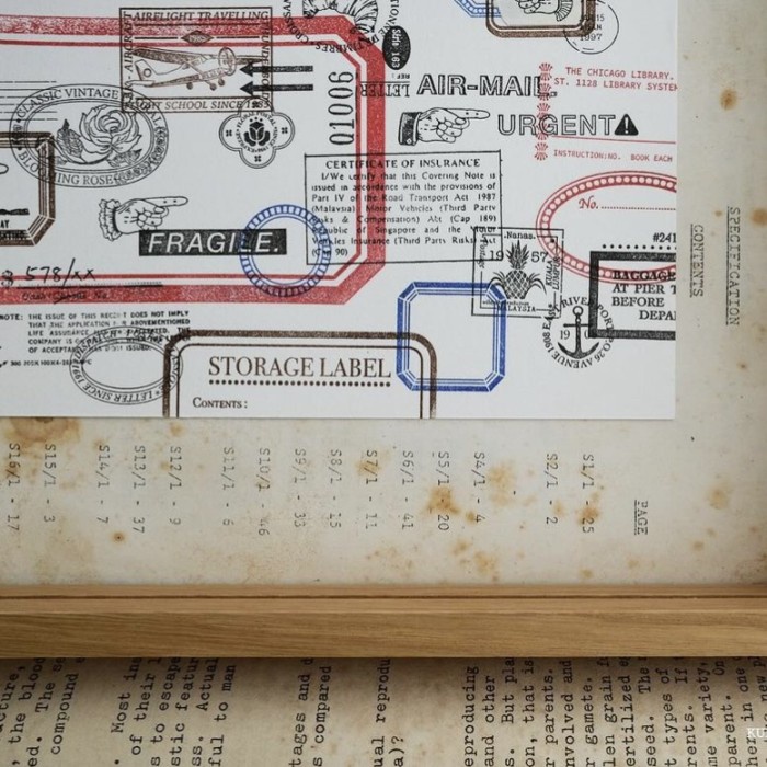 

Kurukynki Classique Frame Rubber Stamp