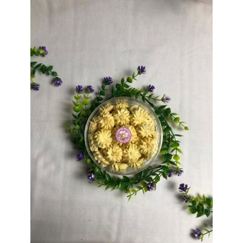 

Kue Kering Semprit Sagu Keju wisman Isi 250 gram toping keju homemade termurah / kue lebaran