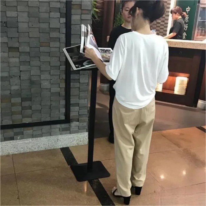 

BARANG TERLARIS KENSI 115cm Stand Menu Kensi Display Brosur Stand Rak Menu Tempat Menu Buku Menu