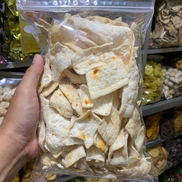 

SALE !!! 1 KG KEMASAN CEMILAN SLONDOK RASA BALADO DAN RASA GURIH RENYAH MAKANAN READYY