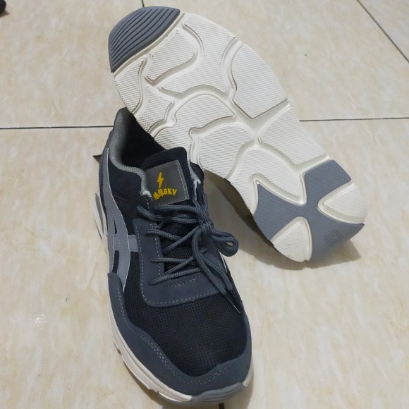 Sepatu safety Sporty Sneakers 128 Ujung Besi Ringan