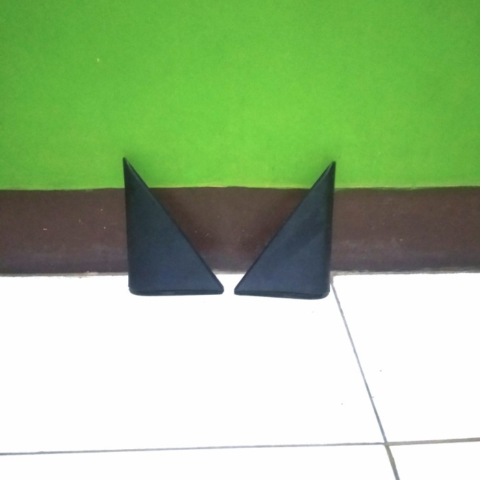 tutup cover spion dalam corolla