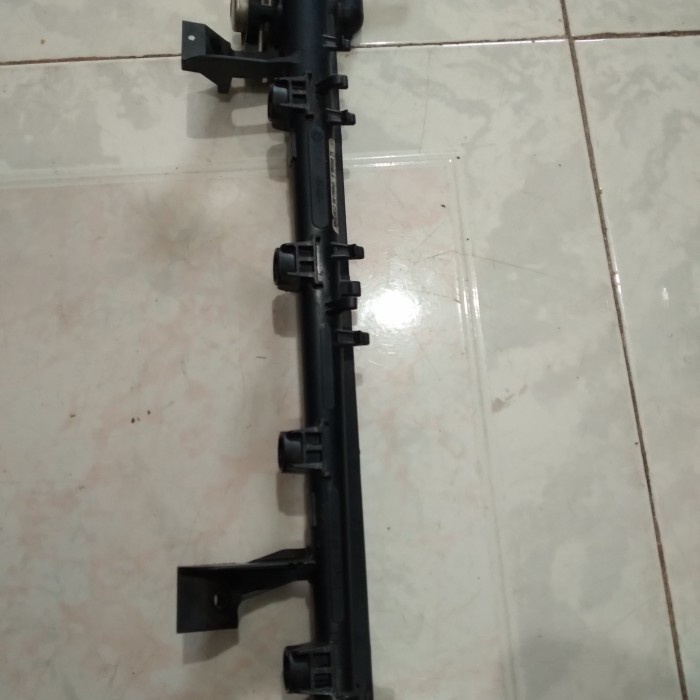 pipa nozzle injector atau pipa injector ford fiesta 1.400cc ORIGINAL