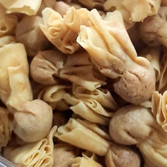 

PANGSIT EKADO ABON AYAM 250 gr (Merk SARIKAYA) / kue kering isi abon ayam